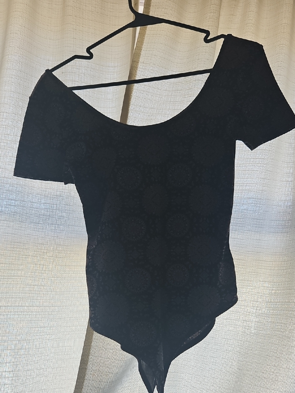 Forever 21 Black Scoop Neck Short Sleeve Bodysuit